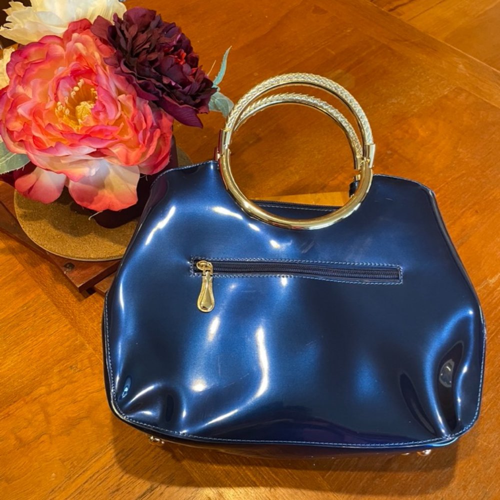 Brilliant blue clutch